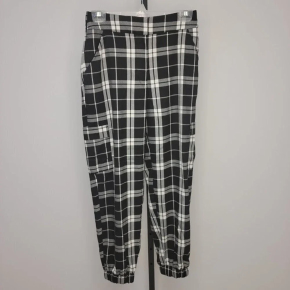 Forever 21  High Waist Cargo Joggersq - Picture 1 of 5